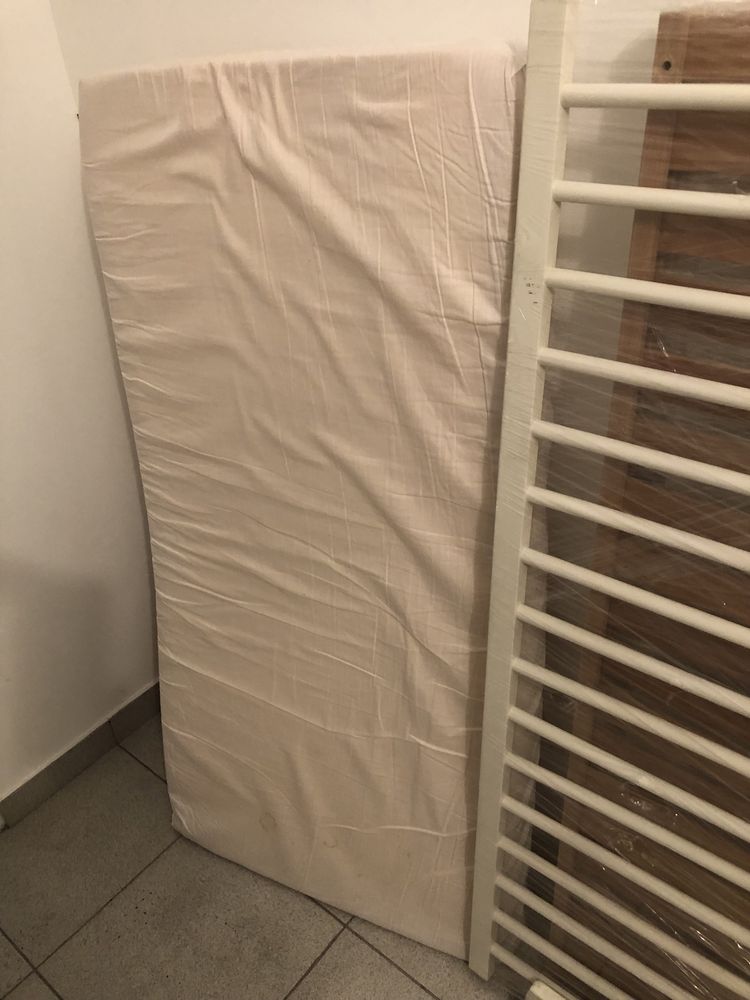 Berço IKEA Sundvik