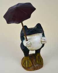 Vintage drewniana rzeźba żaba z parasolem 18/28cm