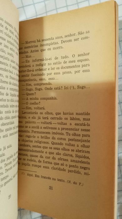 Aura, Carlos Fuentes