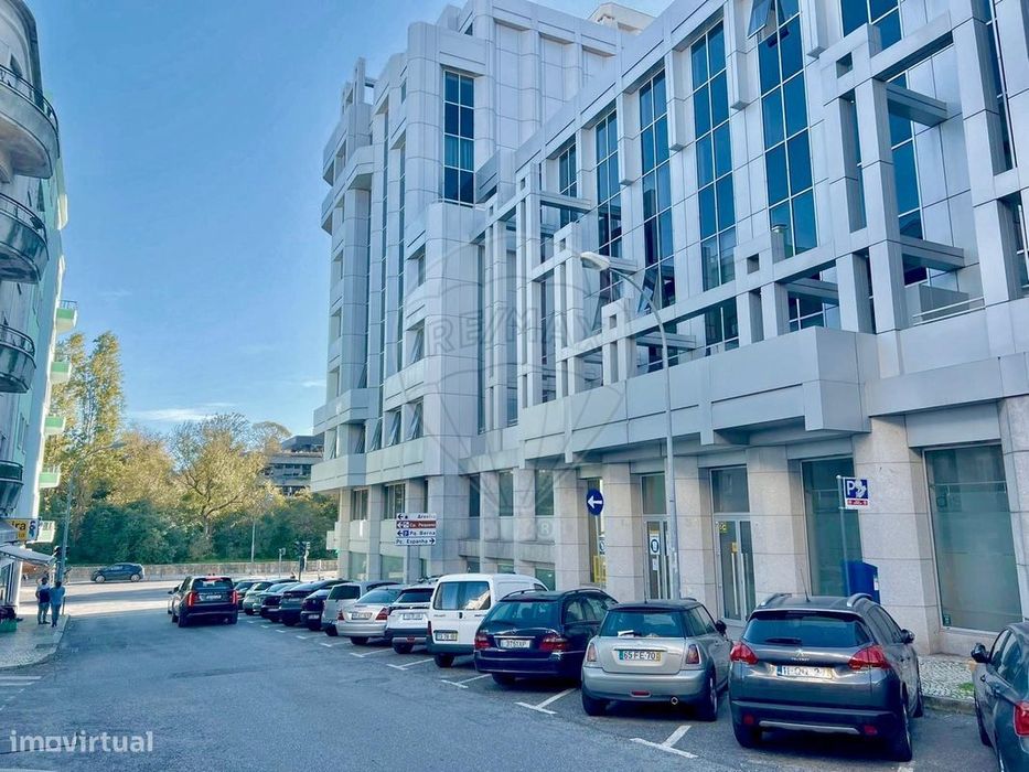 Escritório T0 para arrendamento