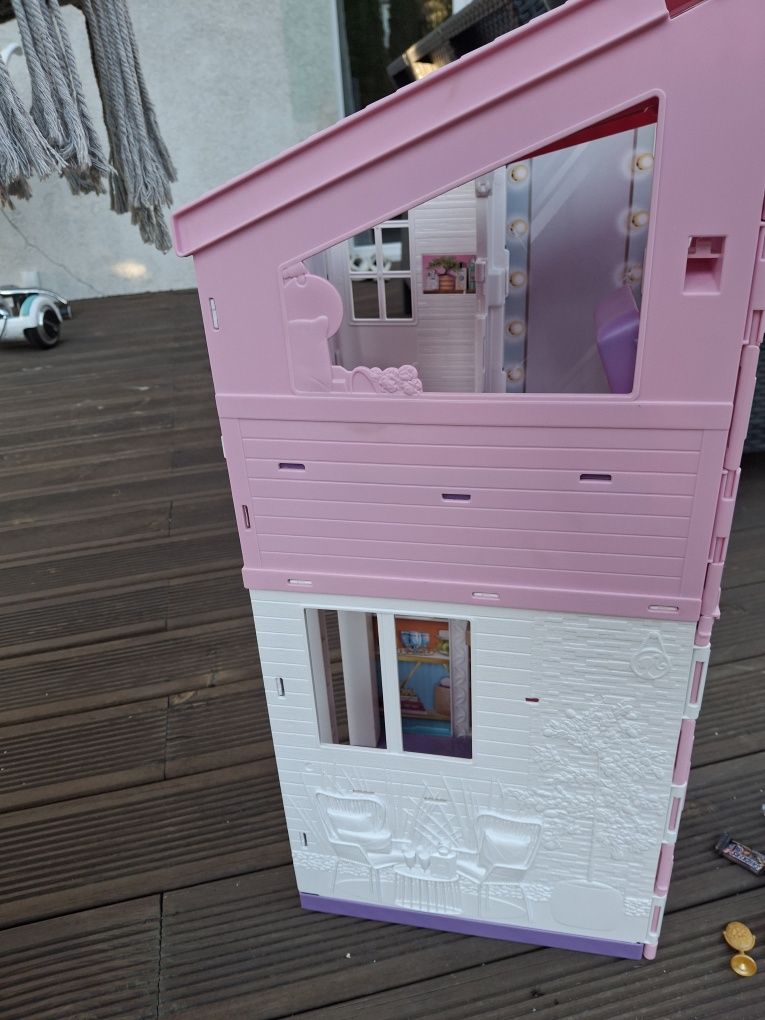 Domek dla lalek barbie