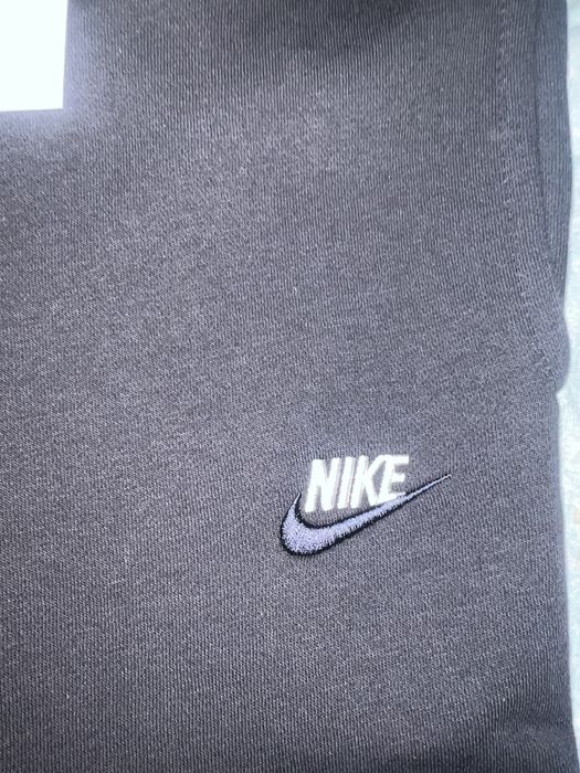 Продам новые оригинальные штаны Nike