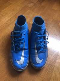 Chuteira Nike Phantom azul