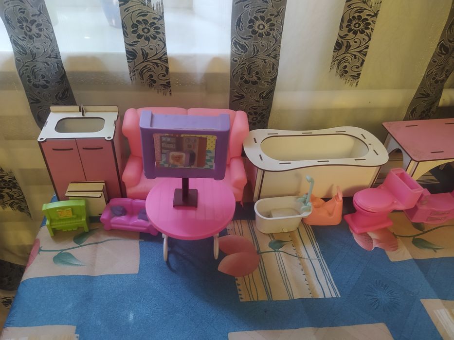 Продам меблі для ляльок