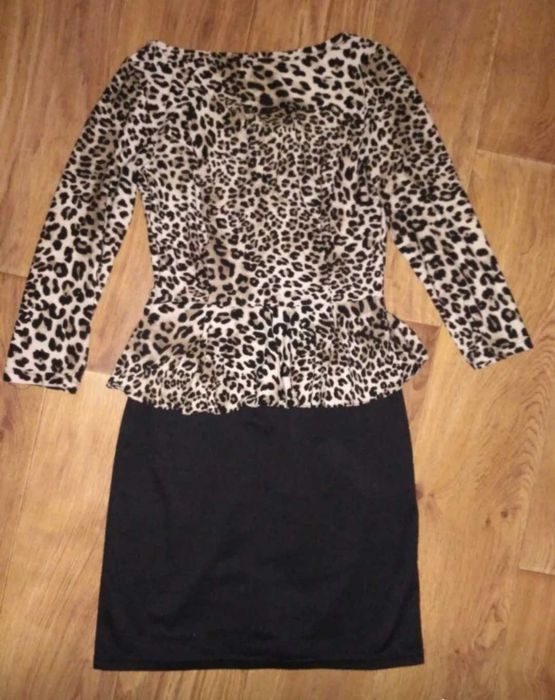 Сукня трикотажна