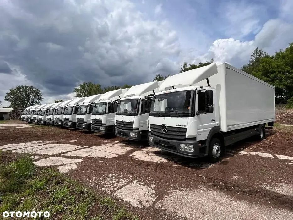 Mercedes-Benz ATEGO 1318L IZOTERMA 8.20 m | 20 PALET | EURO-6  ** Ład 6 220 Kg ** | Winda | Manual | Kamera ** Stan Idealny **