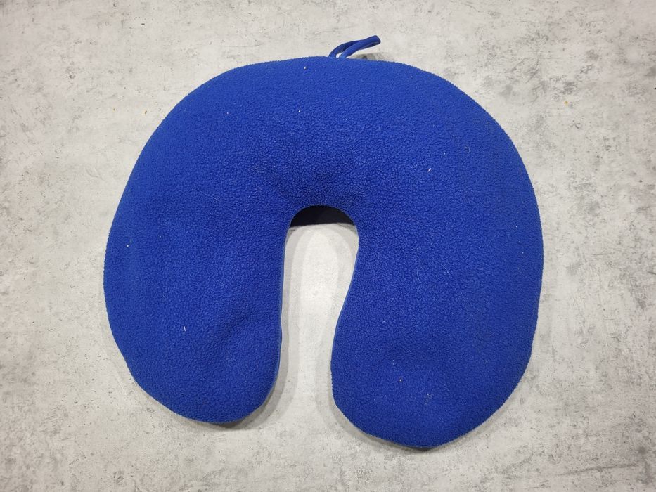 Poduszka typu rogal podróżna