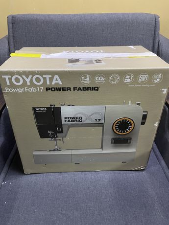 Продам швейную машинку Toyota PowerFab17