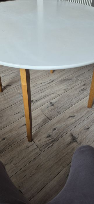 Biały Okrągły stół