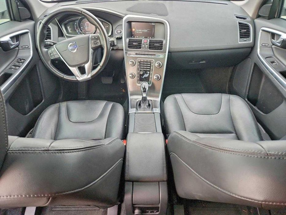 Volvo XC-60 T6 Platinum