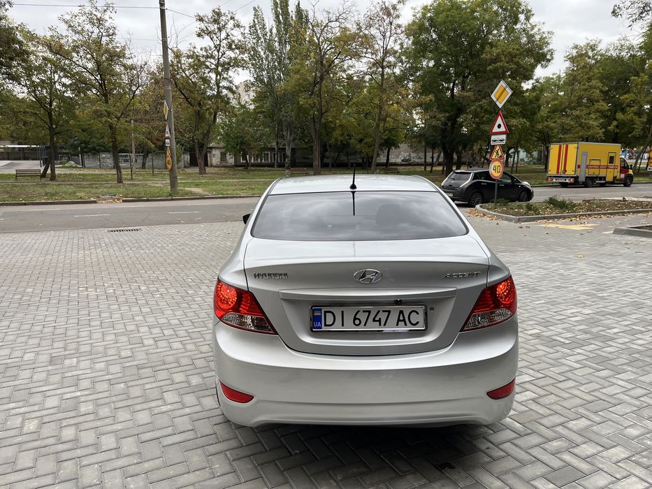 Продам Hyundai Aceent 2013 рік Газ 4