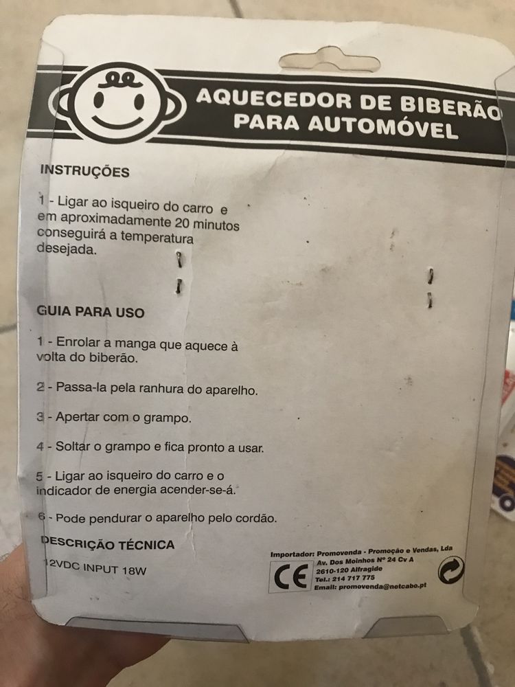 Aquecedor de biberão para automóvel