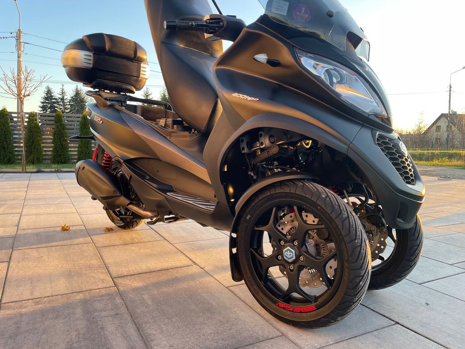Piaggio MP-3 **Piaggio Mp3**400*Hpe*L5e*Sport*K-B*2021rok**500**350**300*