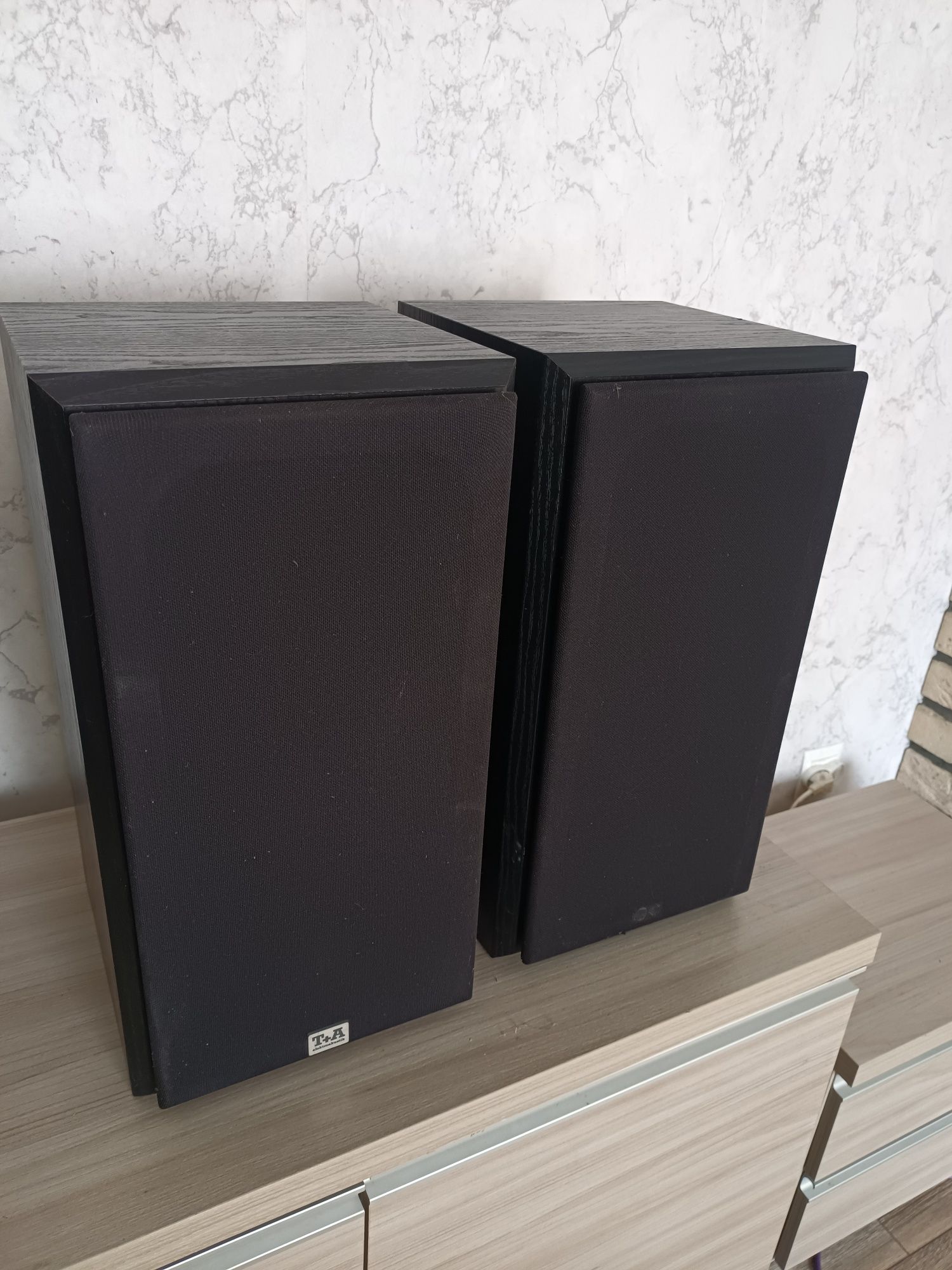 Kolumny głośnikowe T+A Triton R 130