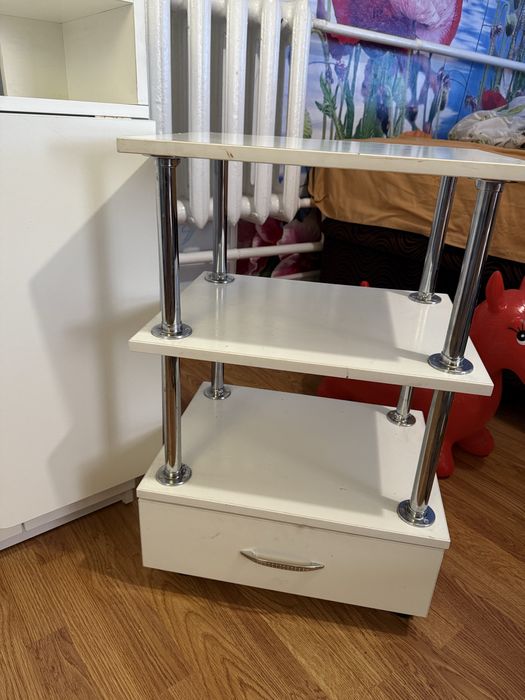 Стол  для стерилизации , тележка ,стул для мастера,барный стул