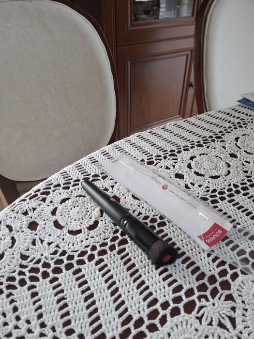 Pędzel do makijażu. Bourjois. Za 1/3 ceny.