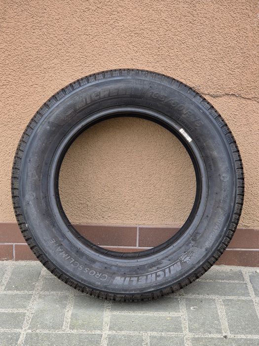 Opona całoroczna Michelin CrossClimate 195/60 R15 95V XL