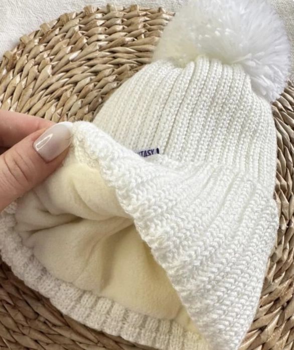 Дитяча зимова шапка