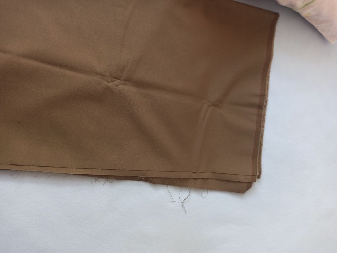 Materiał wojskowy tzw. tropik koloru khaki