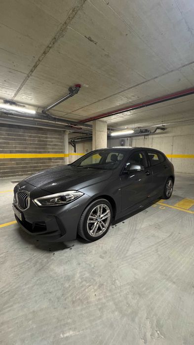 BMW 116d F40 // Pack M Manual