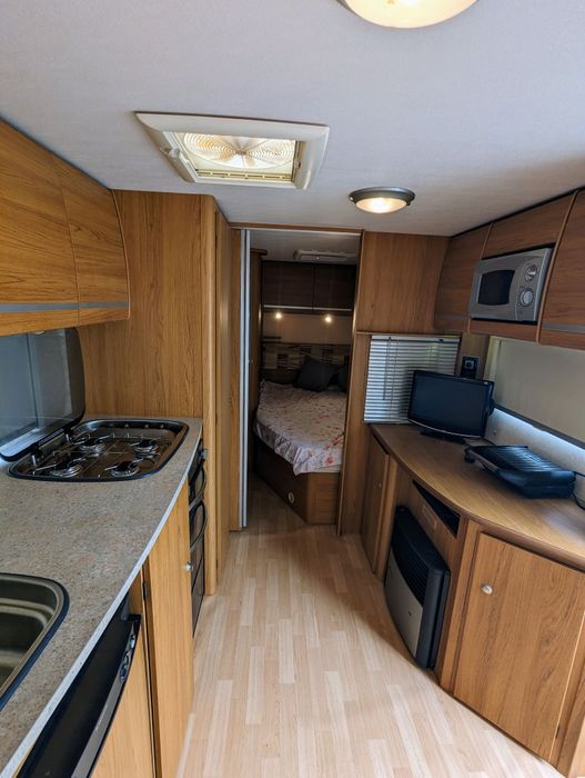 Caravana,de luxo ,quarto separado,levo ao local