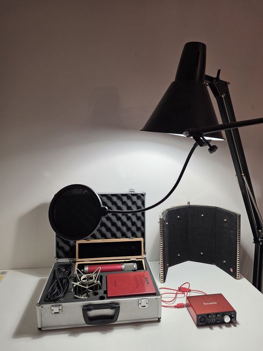 Zestaw miktofon Avantone CV 12 , Interfejs Focusrite Scarlett Solo