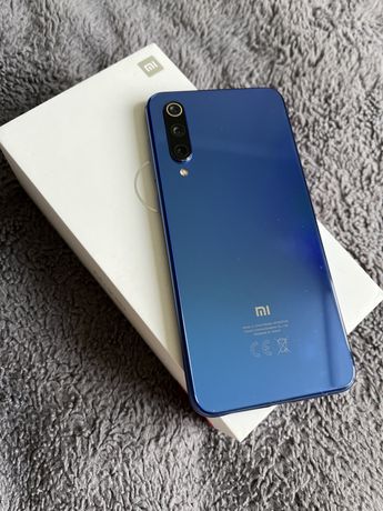 Xiaomi Mi 9se 6/64 Гб відмінний стан