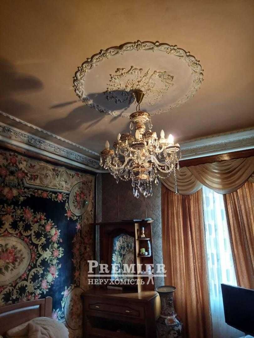Терміново!2-поверх. будинок на Черемушках з ремонтом, 6 сот,165000у.о.