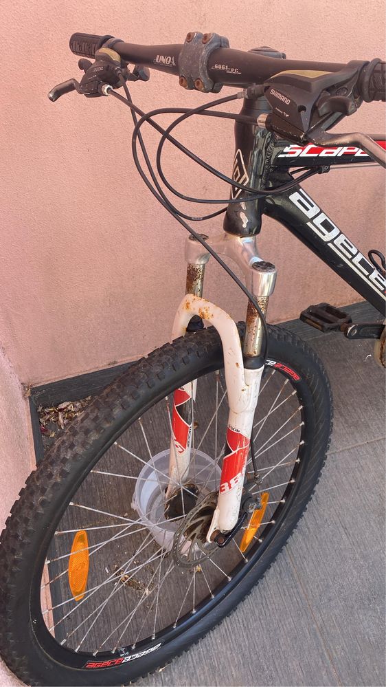 Bike Btt (um pouco má de aparencia mas está boa)!
