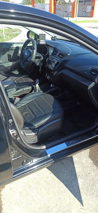 Kia rio 3 2012 год