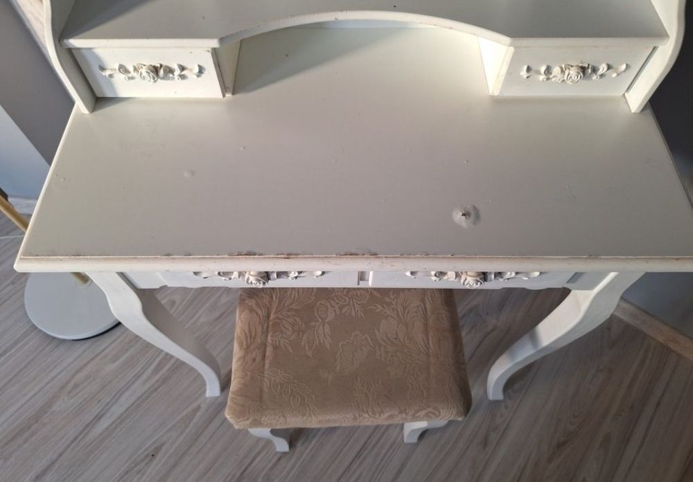 Toaletka drewniana dla dziewczynki