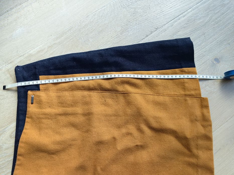 Wełniana spódniczka Solar 36