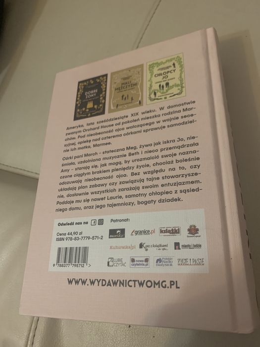 Książka „małe kobietki”