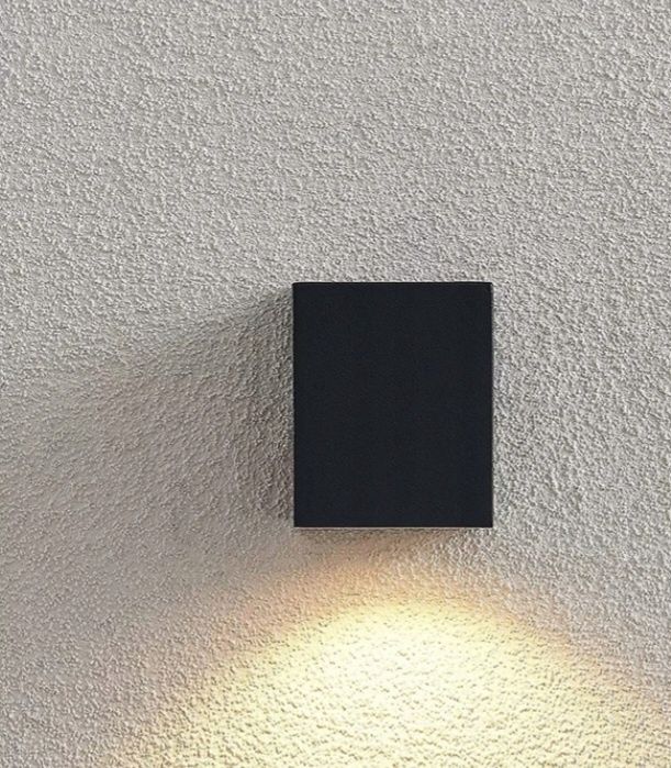 Zestaw dwóch stylowych  lamp  zewnętrznych LASIDE