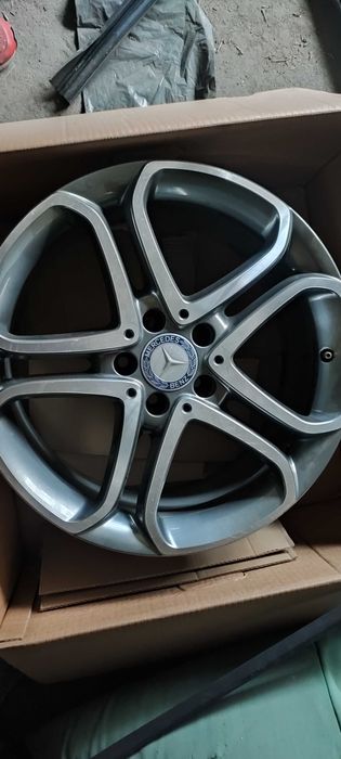 Mercedes  CLS W218 felgi aluminiowe  18 dwie szerokośći stan idealny