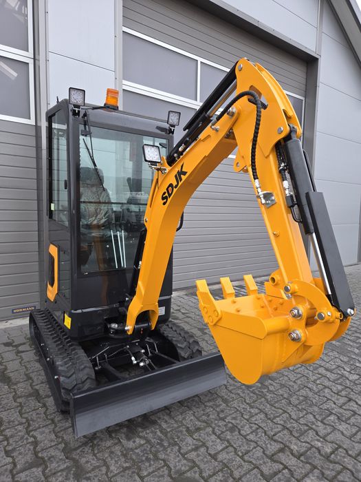 SDJK JKW-18 Nowa Minikoparka 1800 kg