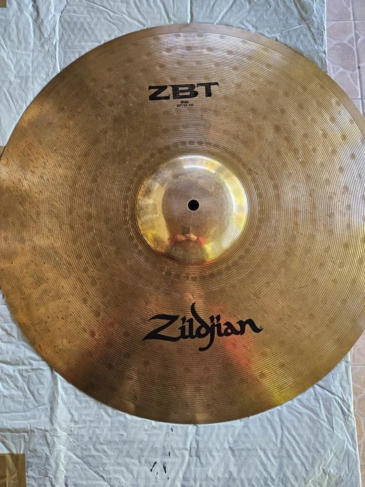 Talerz perkusyjny Zildjian Avedis ZBT ride 20"