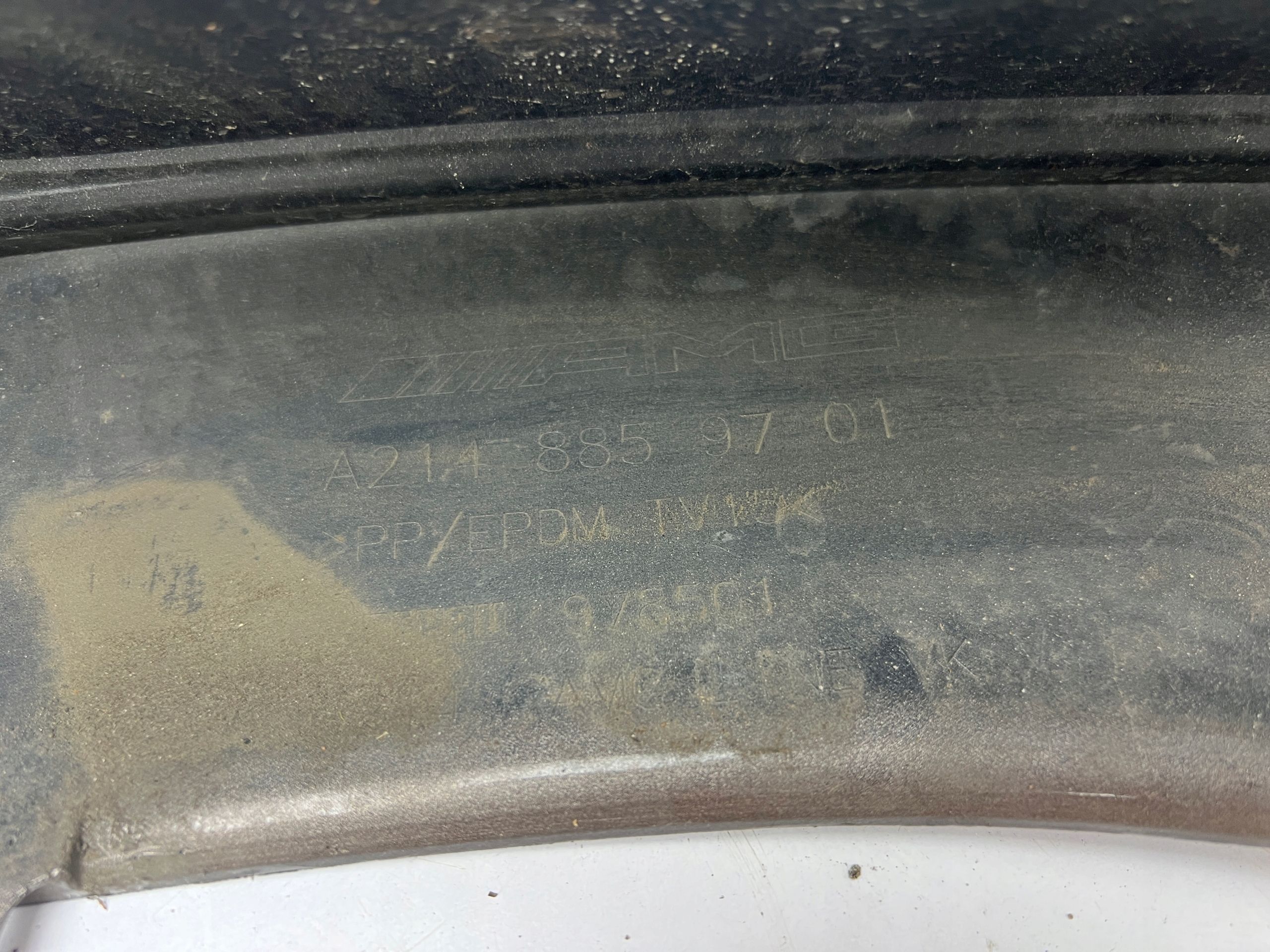 Mercedes e klasa W214 Amg Zderzak Przedni przód Pdc oryginał 23