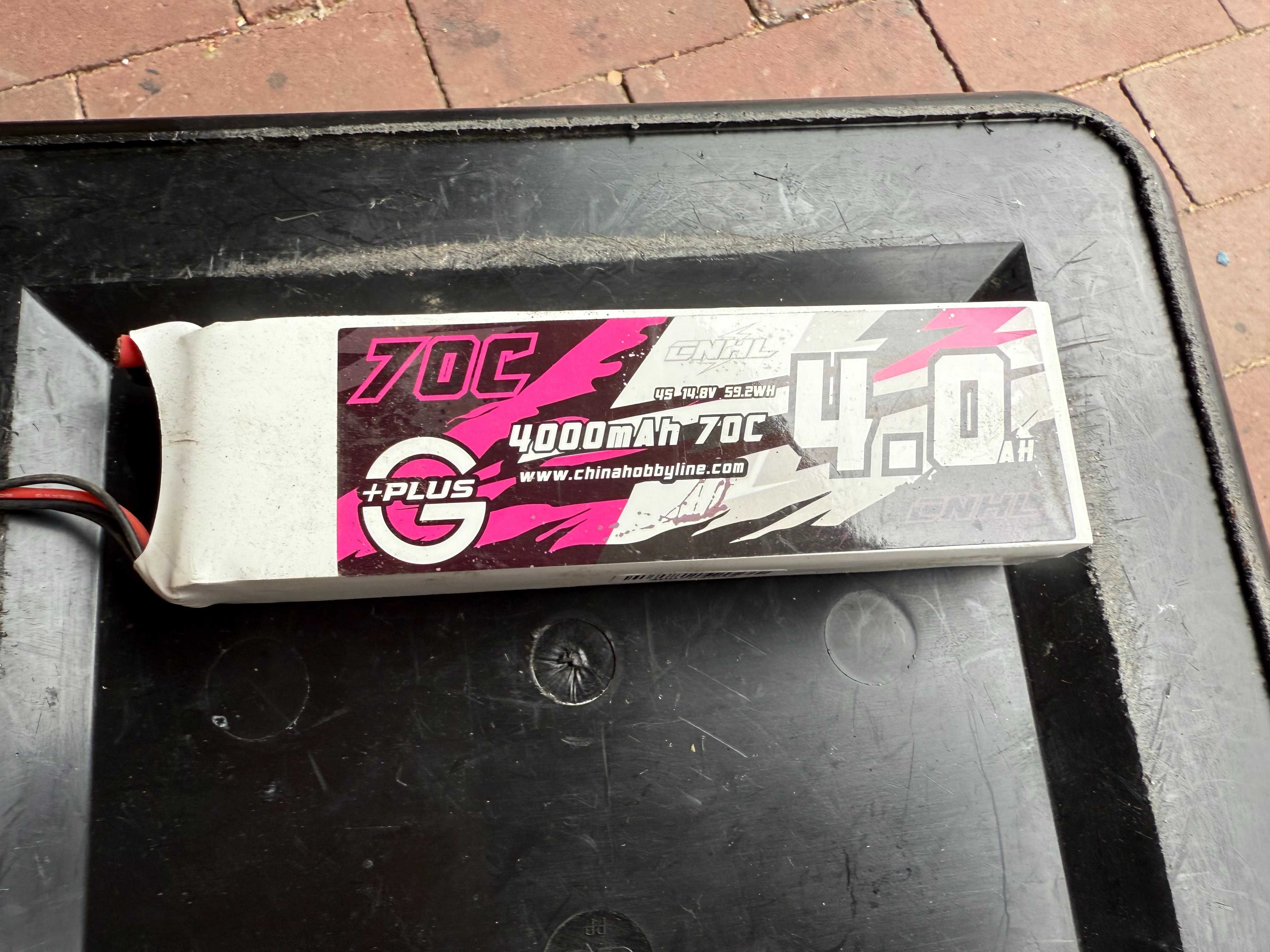 Akumulator litowo-polimerowy CNHL G+Plus 4000 mAh 14,8 V 4S 70C
