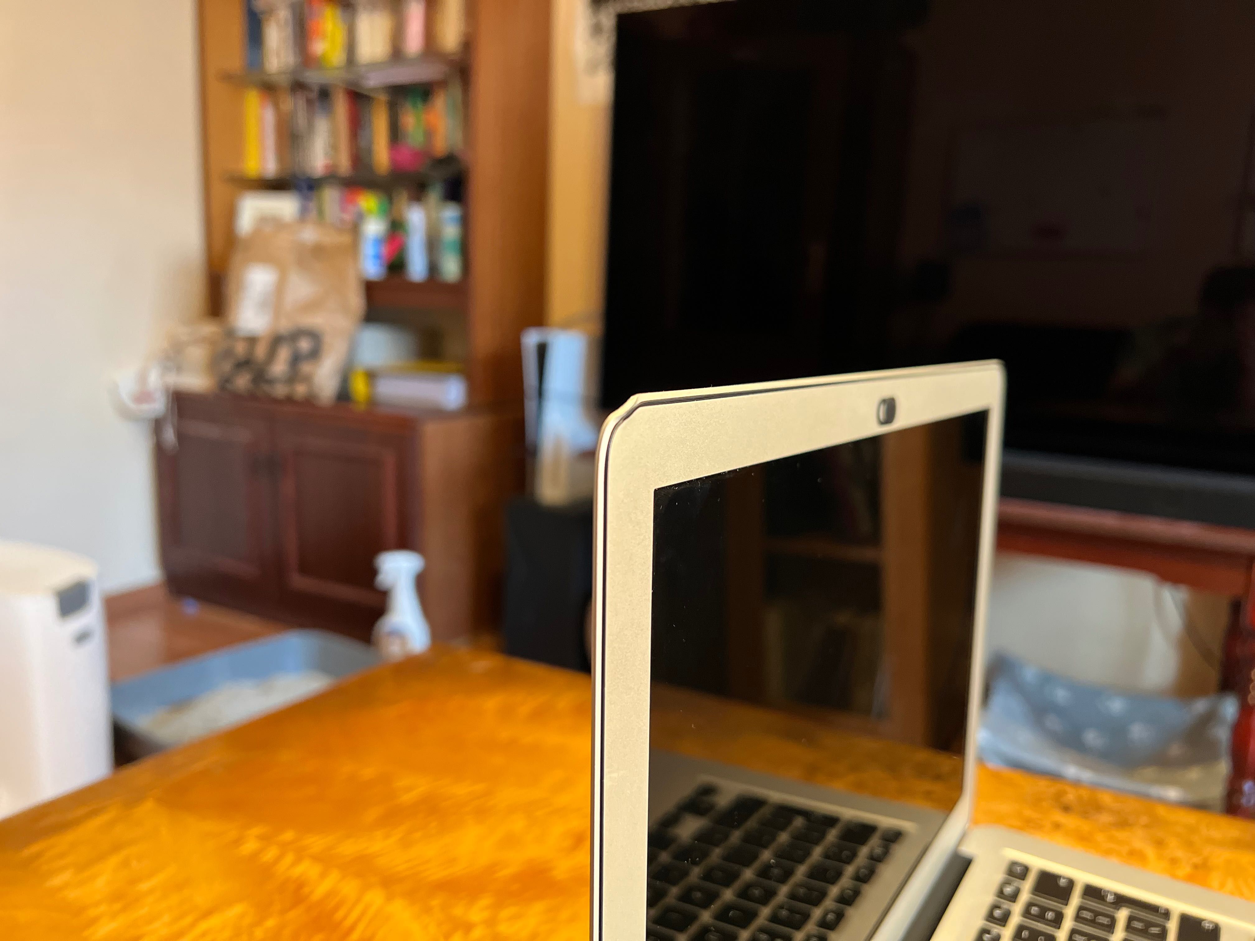 MacBook Air 2017 8/128 Bardzo dobry stan