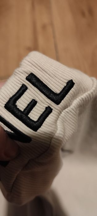 Komplet beżowy m/ L nowy