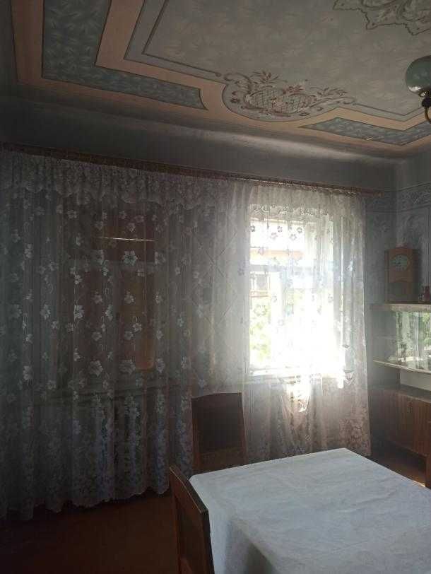 Продам капітальний цегляний будинок в Дергачах