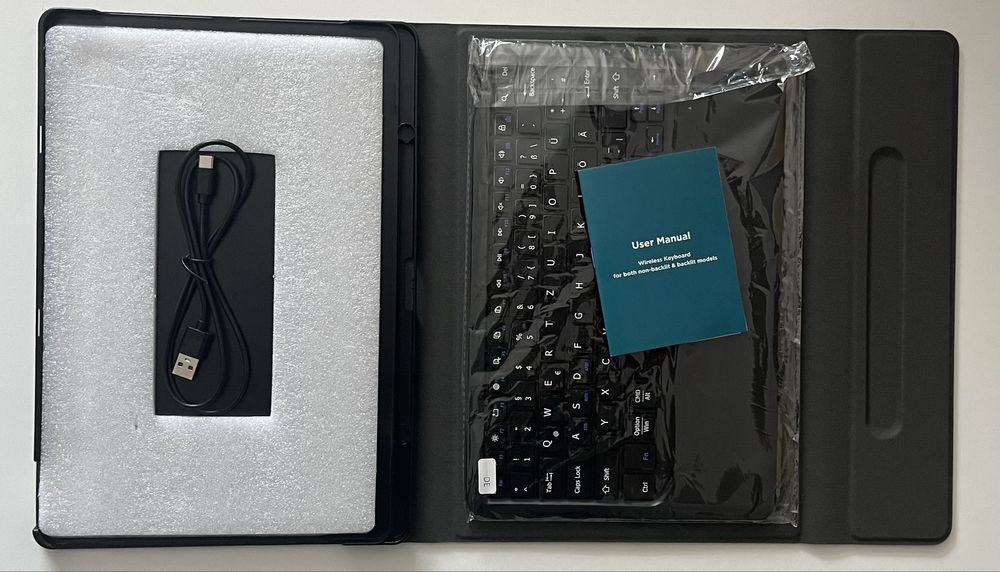Etui z klawiaturą QWERTZ EasyAcc Lenovo Tab P12 12,7" 2023