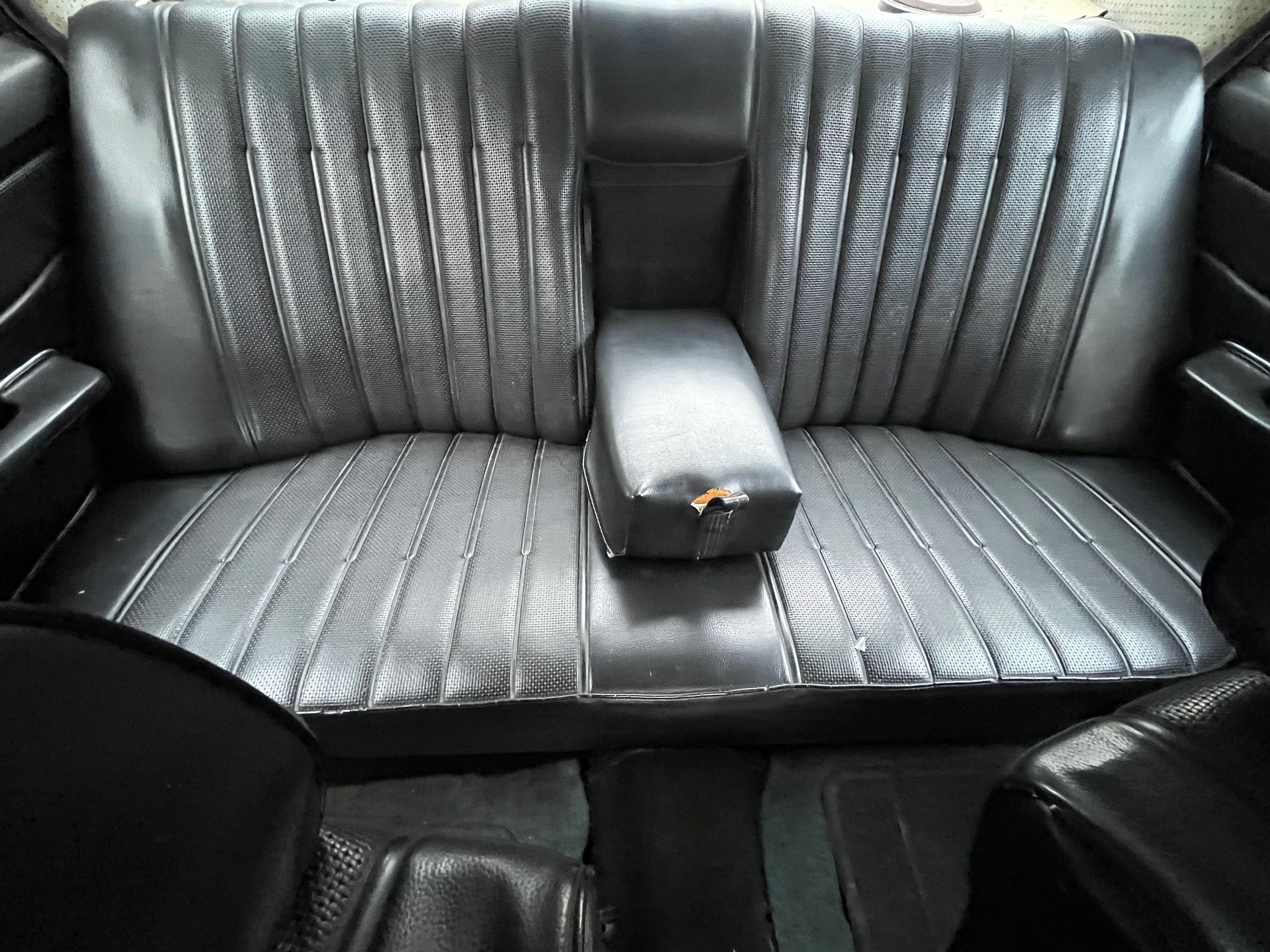 Mercedes w115 220d