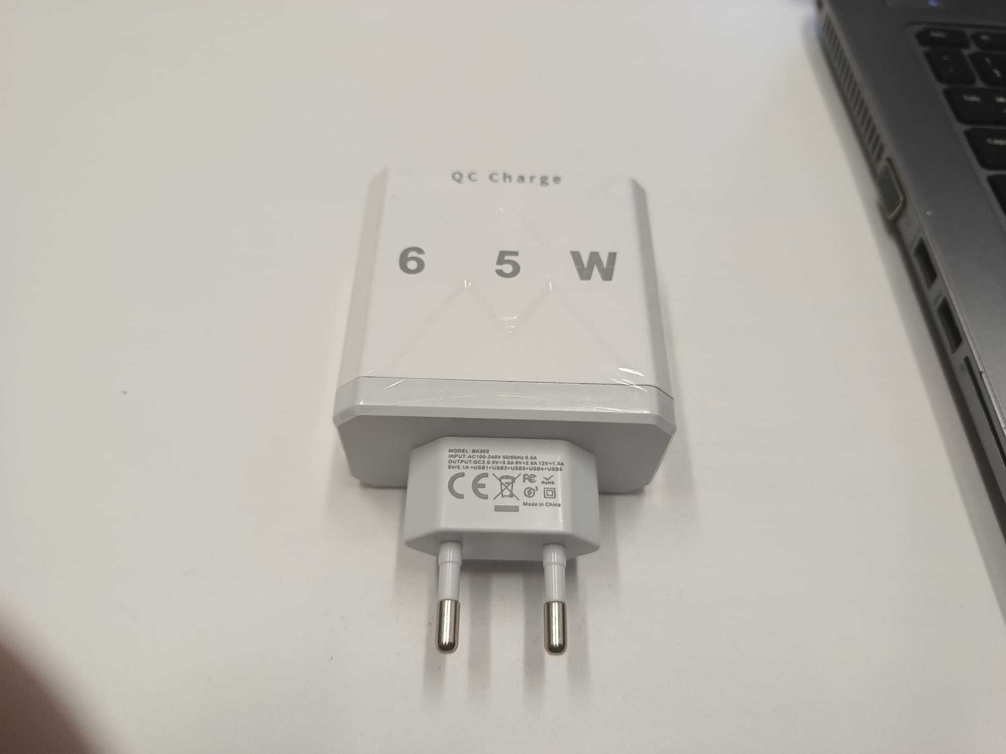 Ładowarka 6xUSB. 65W