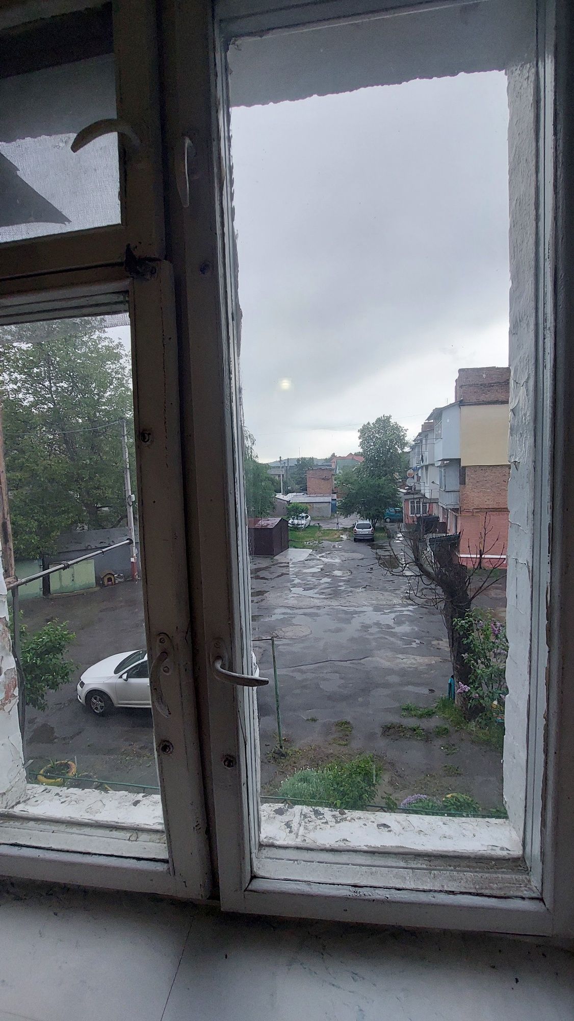 Продам 3-кімнатну квартиру. Вул.Грецька,1.