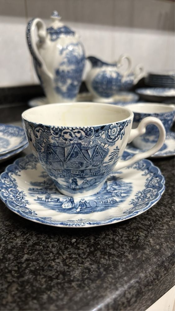 Peças de serviços de jantar e de chá e café Inglês