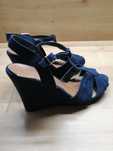 Buty paski na koturnie 37 Atmosphere granatowe zamszowe
