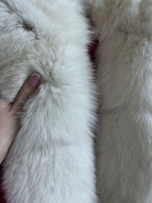 Парка женская красная натвр мех