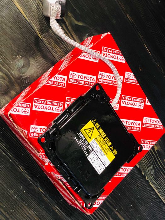 Блок Розжига Ксенона Denso D4S Toyota Camry 40 v40 Land Cruiser Lexus